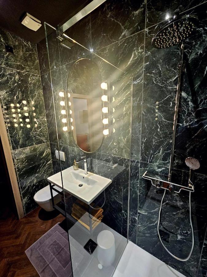 Booza 9 Luxury Room Split Exterior photo